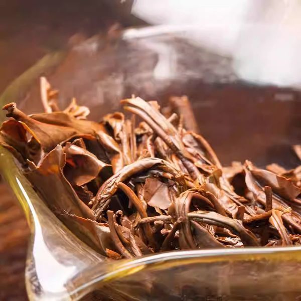 Красный Чай: Жиюэтань №18 (Sun Moon Lake Black Tea) 30 г copy_21664416414451 фото